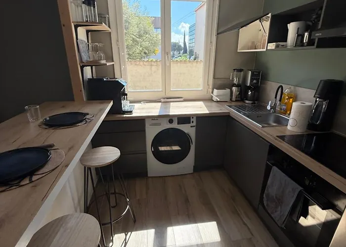 En Centre-ville Parking Prive Apartamento Narbona