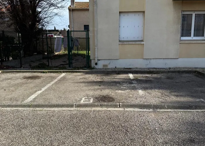 En Centre-ville Parking Prive *